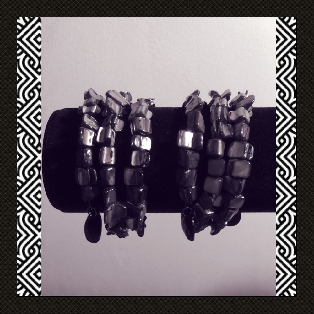 Wrap bracelet with oyster shell like finish